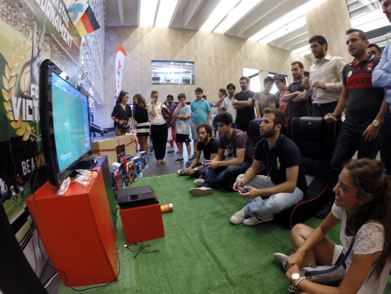 Virgin Megastore PS4 Tournament
